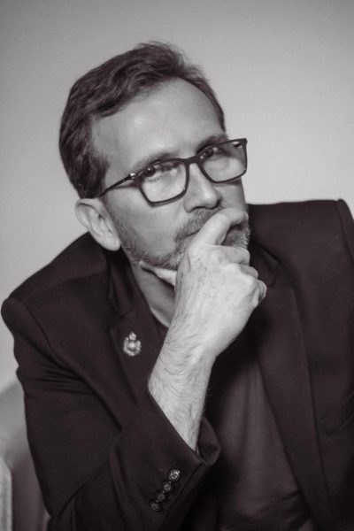 Genesis - Farol Familiar